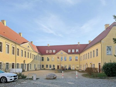 Modern Wohnen im Schloß nahe Dresden und gute Anbindung an A4