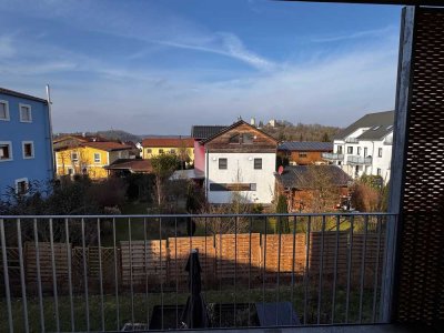 Sonnige 3-Zimmerwohnung mit traumhaften Ausblick u. Einbauküche