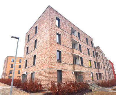 In den Belsen 53, EG Re - Große Zweizimmerwohnung mit einem Balkon vorne und einer Terrasse mit klei