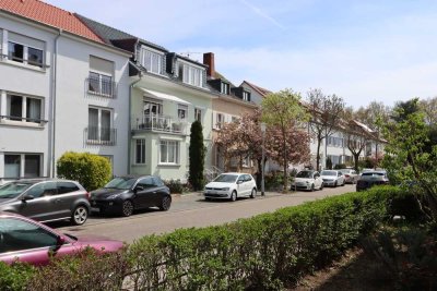 Stilvolle 3-Zimmerwohnung in saniertem 4-Fam.Haus im beliebten Stadtteil Lindenhof