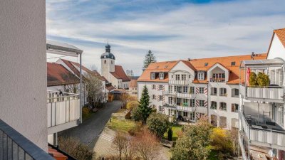 Außergewöhnliche 4-Zimmer-Maisonette-Wohnung mit ausgebauten Dachgeschoß "SchloßEgmating"