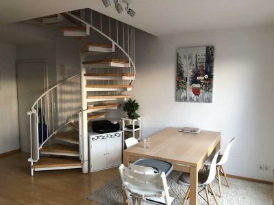 Rundum sorglos: gepflegte Maisonette-Wohnung mit Stellplatz, Balkon, Loggia, Küche...