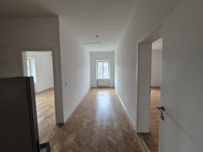 4-Zimmer Wohnung in traumhafter Lage Nähe Gärnerpark!