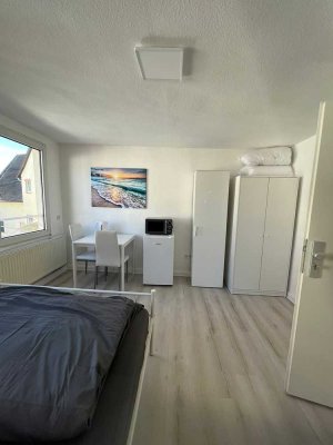 möbliertes Zimmer inkl. WLAN, Kühlschrank, Mikrowelle,  Bett