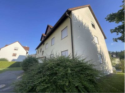 Schöne 3-Zimmer-DG-Wohnung in Weidhausen