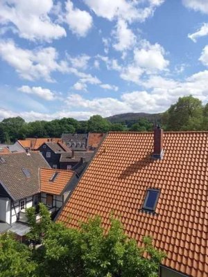 Helle Dachgeschosswohnung mit Balkon in Goslars Altstadt