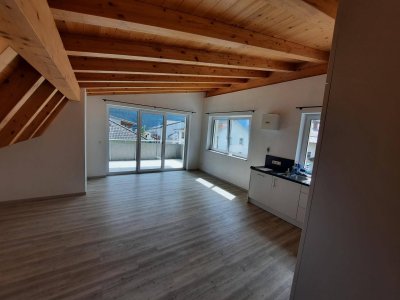 Sonnige 3-Zimmer-Dachgeschoßwohnung mit Dachterrasse