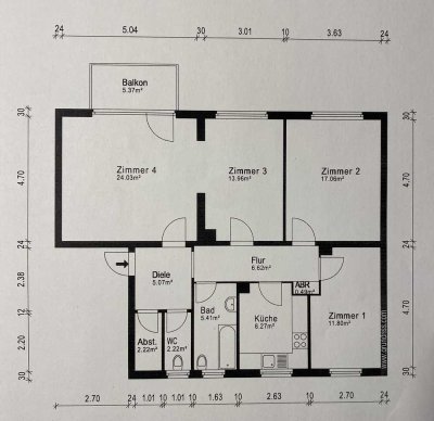 4 Zimmer Wohnung mit Einbauküche, Balkon in zentraler Lage von Bad Homburg