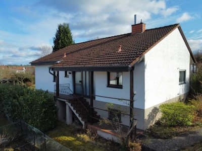 Einfamilienhaus mit großzügigem Grundstück in ruhiger Anliegerstraße!