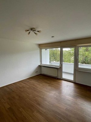 Helle 3- Zimmer- Wohnung mit Balkon