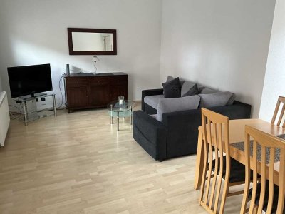 Voll ausgestattete 2-Zimmer-Wohnung für 1 Person, komplett möbliert mit Einbauküche in Reilingen