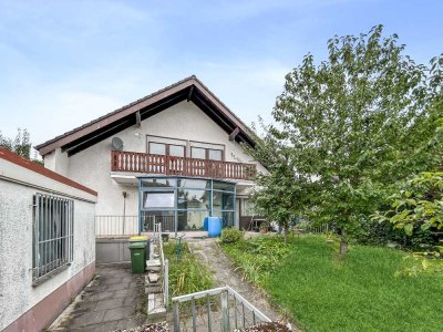 Einfamilienhaus mit viel Potenzial und weitläufigem Garten in ruhiger Lage in Rodgau