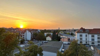 Perfekt für WG oder Eigennutzer – Sanierte 2-Zimmerwohnung mit Balkon und TG-Stellplatz