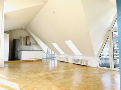 Sonnige Penthouse-Wohnung mit riesiger Terrasse