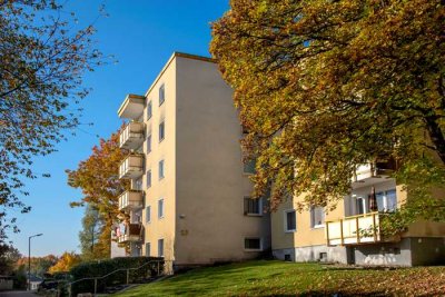 Frisch renovierte 4-Zimmer-Wohnung mit neuem Bad und Balkon in Siegen-Dillhütten