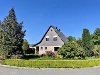 Waldenau - dort wo Pinneberg am schönsten ist -  Haus mit viel Potential auf tollem Eckgrundstück