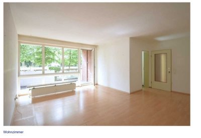 Helle 2 Zimmer Wohnung mit großem Balkon und Tiefgarage