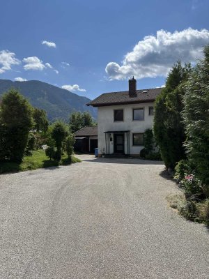 Ruhige 2 Zimmer Wohnung mit Balkon in Südlage von Bayerisch Gmain