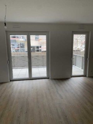 47124/24 Großzügige 2-Zimmer-Wohnung im Neubau in Düsseldorf-Rath - Highlight Terrasse UND Balkon -