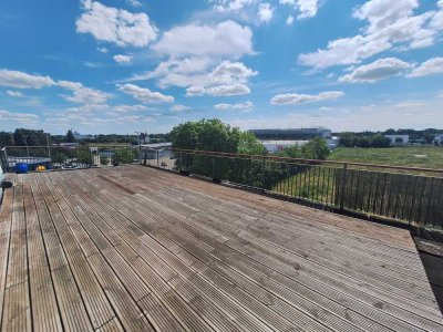 Exklusive Dachgeschosswohnung mit riesiger Dachterrasse und einzigartigem Ausblick