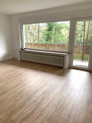 RESERVIERT ++ SANIERTES APPARTEMENT MIT GROSSEM BALKON ++