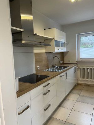 3 ZKB Wohnung 107 qm, mit Balkon und Loggia, EBK & Stellplatz in Schöllbronn