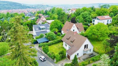 Einmalige Chance: Sanierungsbedürftiges Einfamilienhaus mit Traumgrundstück in Top-Lage