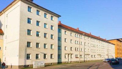 2-Raum-Wohnung mit Balkon und Wohnküche in Neulindenau