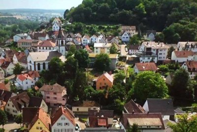 Maklerfrei! Hochwertiges Einfamilienhaus in sonniger Aussichtslage mit Kanzlei-Büro-Praxis