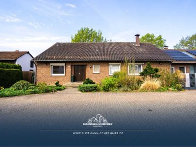 Feldrandlage - Einfamilienhaus mit großem Garten und herrlichem Ausblick