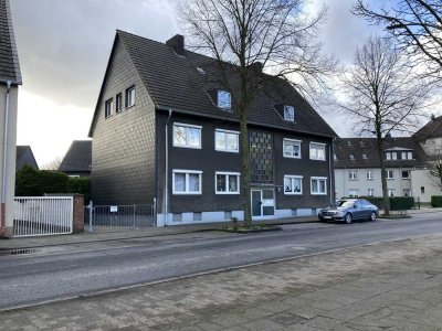 Schöne und modernisierte 3-Zimmer-Dachgeschosswohnung in Bottrop