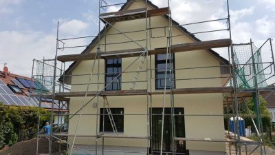 Nachhaltig leben, stadtnah wohnen: Euer Traumhaus mit großem Garten!