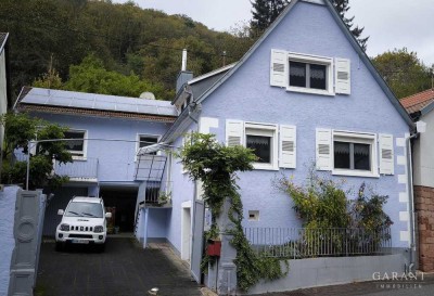 Charmantes Einfamilienhaus mit großem Grundstück