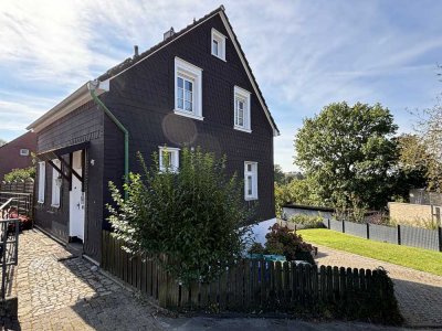 Freistehendes Einfamilienhaus in Solingen-Wald mit großem Garten