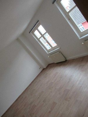 Schöne 2 Zimmerwohnung mit EBK, Altbau im Stadtkern von Barth!