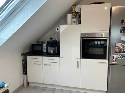 Attraktive und vollständig renovierte 5-Raum-Wohnung mit Balkon und EBK in Sinzheim