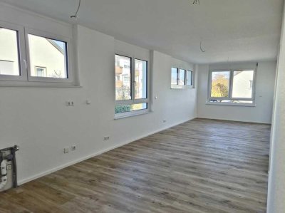 BETREUTES WOHNEN: Helle 2-Zimmer-Seniorenwohnung + Balkon