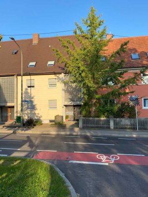 Modernisierte 2-Zimmer-Hochparterre-Wohnung mit Balkon in Donauwörth