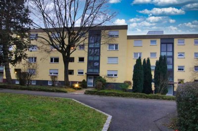 Gut geschnittene 3,5-Zimmer-Wohnung mit Balkon in Stuttgart-Bad Cannstatt