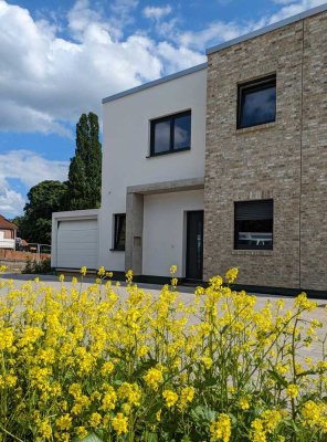 Gestalten Sie Ihr neues Zuhause nach Ihren Wünschen - monderne Doppelhaushälfte in Bad Münder zu ver