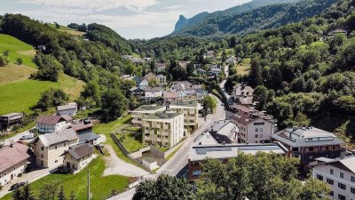 Gut geschnittene 2-Zi.-Wohnung mit 65 m² Garten und Sonnenterrasse