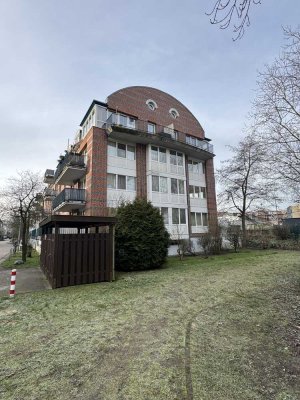 Charmante 2-Zimmer-Wohnung mit großer Terrasse in der Millstätter Str.