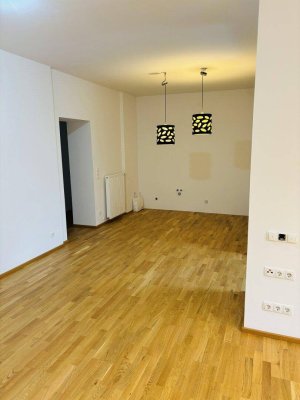 Traum 4-Zimmer Wohnung im Herzen von Graz: modernisiert/Saniert mit Balkon. Jetzt zugreifen!