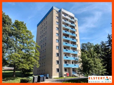 Moderne, sanierte Wohnung mit Charme! Seniorengerecht //Aufzug // Balkon // Gute  Infrastruktur!