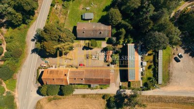 Idyllisches Anwesen in Kaiserlautern mit traditionellem Gasthof mit Entwicklungspotential