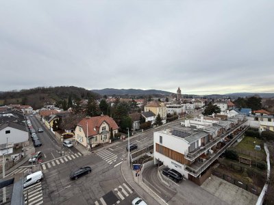 BURGBLICK - Balkonwohnung - 5. Liftstock - 2 Zimmer - ca. 72.56m² WFL