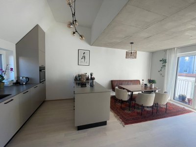 Zentrale Neubauwohnung mit Balkon, Garten und Parkplatz - Zwischenmiete