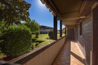 Ruhige Hochparterrewohnung mit Balkon und Gartenblick in Kirchham