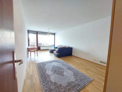 Von_PRIVAT_zentrale Wohnung im Grünen (incl. Heizung u. Warmwasser!)