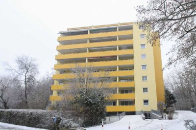 Gestaltungspotenzial: Sanierungsbedürftige 2-Zi.-ETW mit Balkon in Vorstadtlage von München